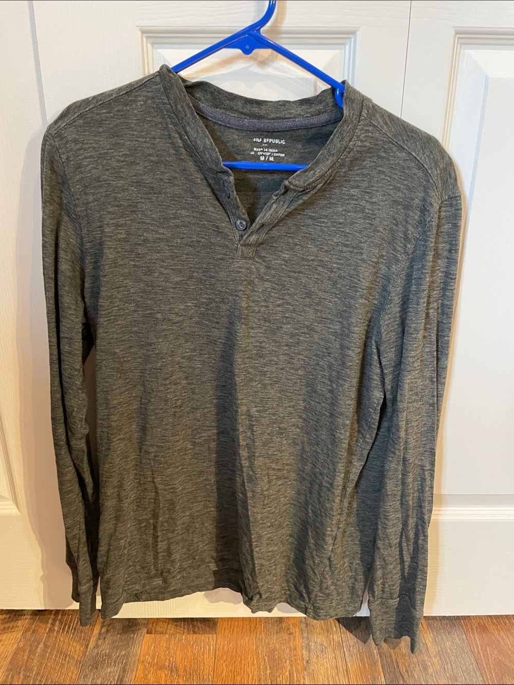 Banana Republic Long-Sleeve Shirt - Men’s Medium